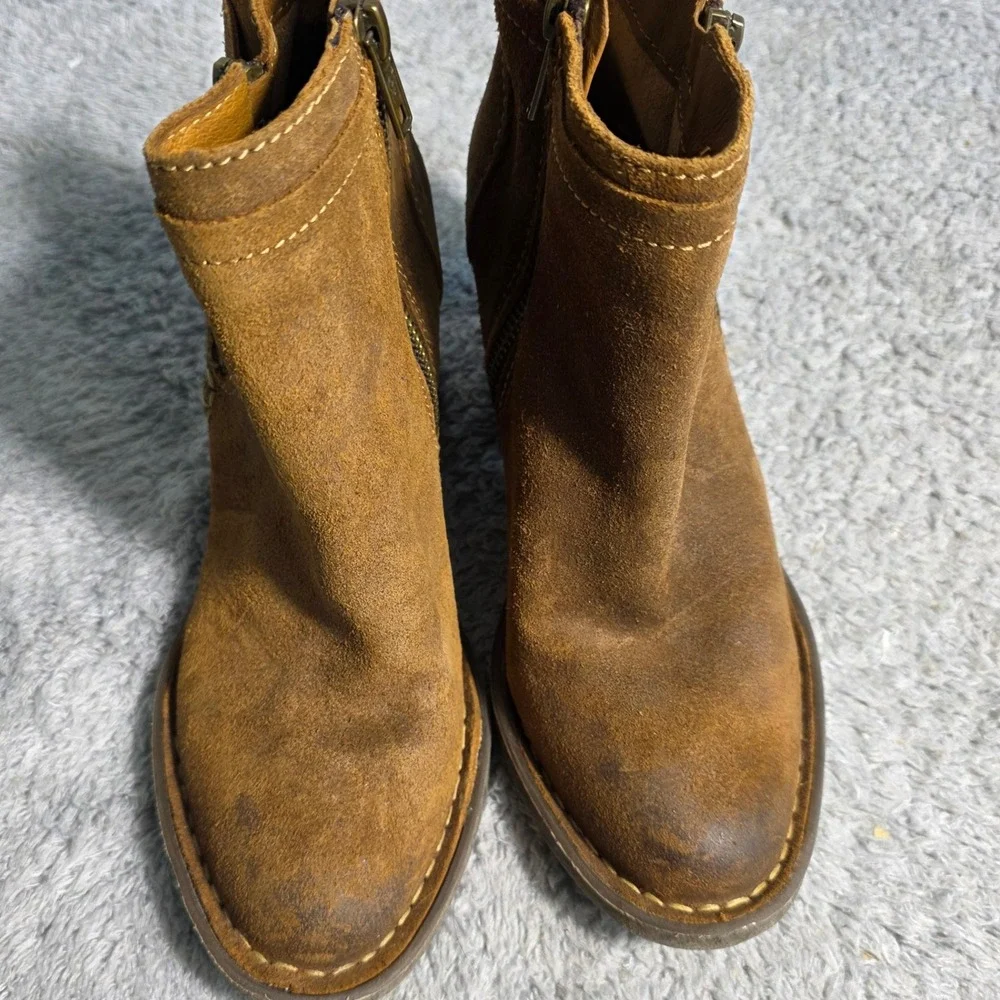 BORN‎ Alana Rustic Distressed Suede Ankle Western Booties Boots Women  7M